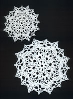 Same doily, two thread sizes